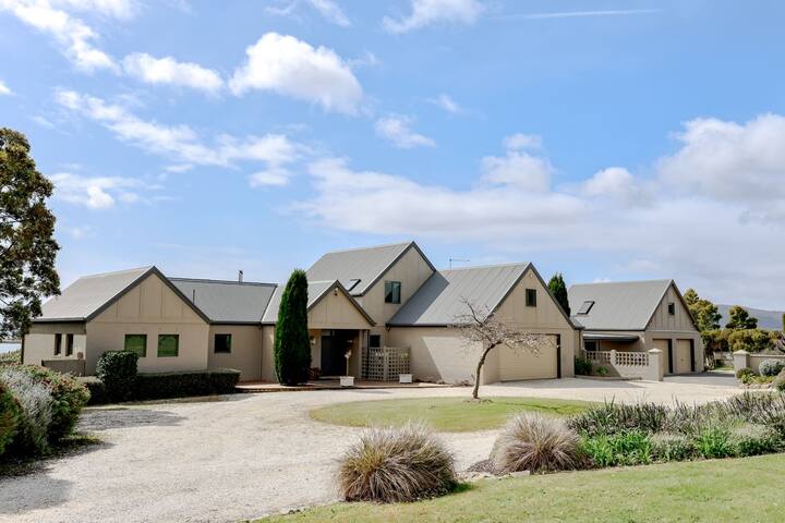 Chateau Clarence & Petite Chateau gallery image 2