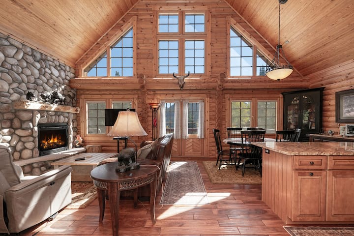Log Cabin, Lake View, 2 Bedroom Suites + Den Suite - Grand Lake, CO