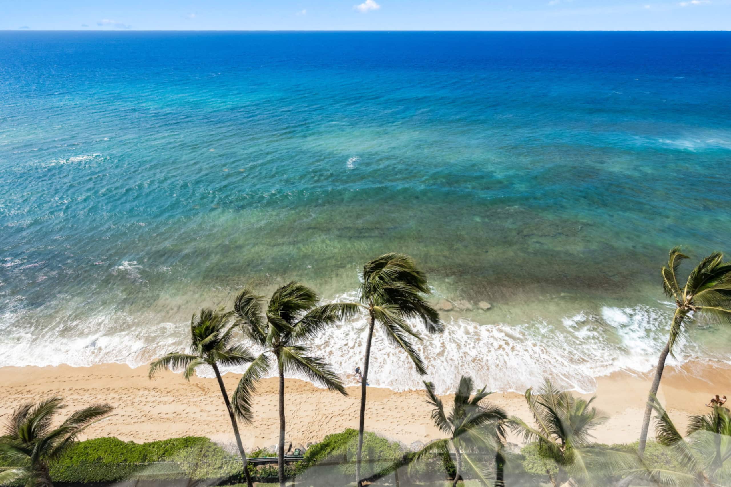 Condo in Lahaina · ★5.0 · 1 bedroom · 2 beds · 1 bath - Image 32