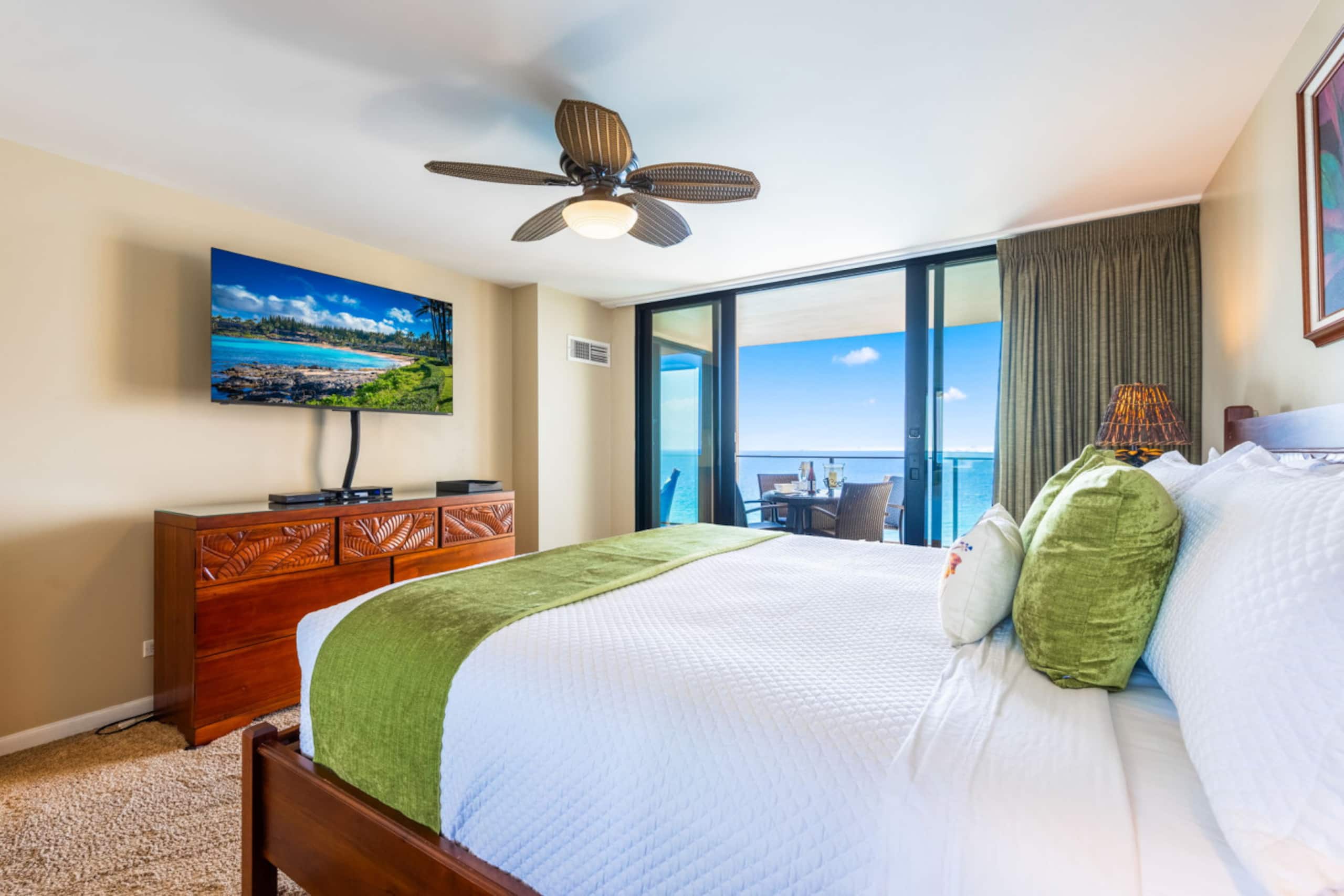 Condo in Lahaina · ★5.0 · 1 bedroom · 2 beds · 1 bath - Image 13