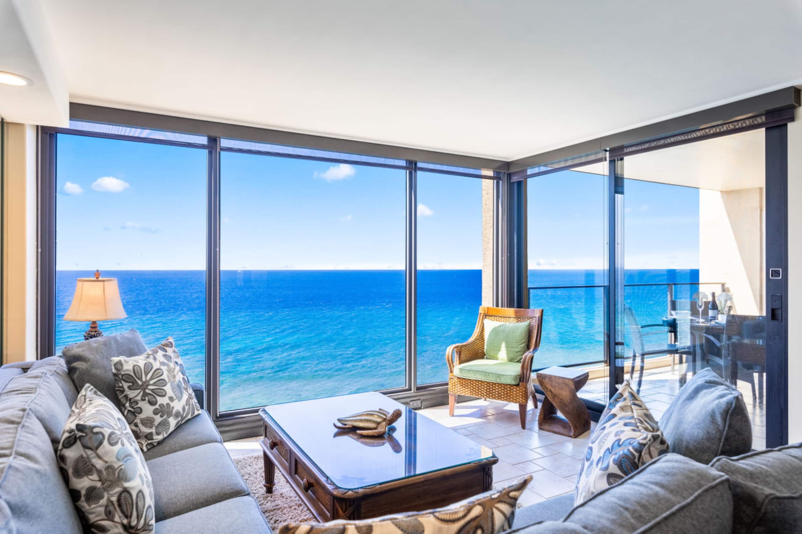 Condo in Lahaina · ★5.0 · 1 bedroom · 2 beds · 1 bath - Image 2