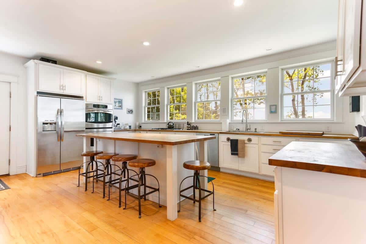 Blackstone on the Bluff | Lake Views | Historic - Houses for Rent in South  Haven, Michigan, United States - Airbnb