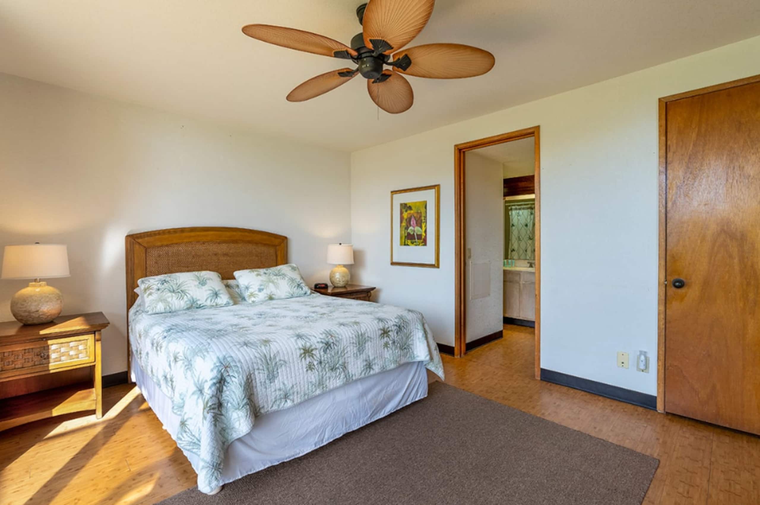 2BR retreat w/ workspace & TV - Image 10