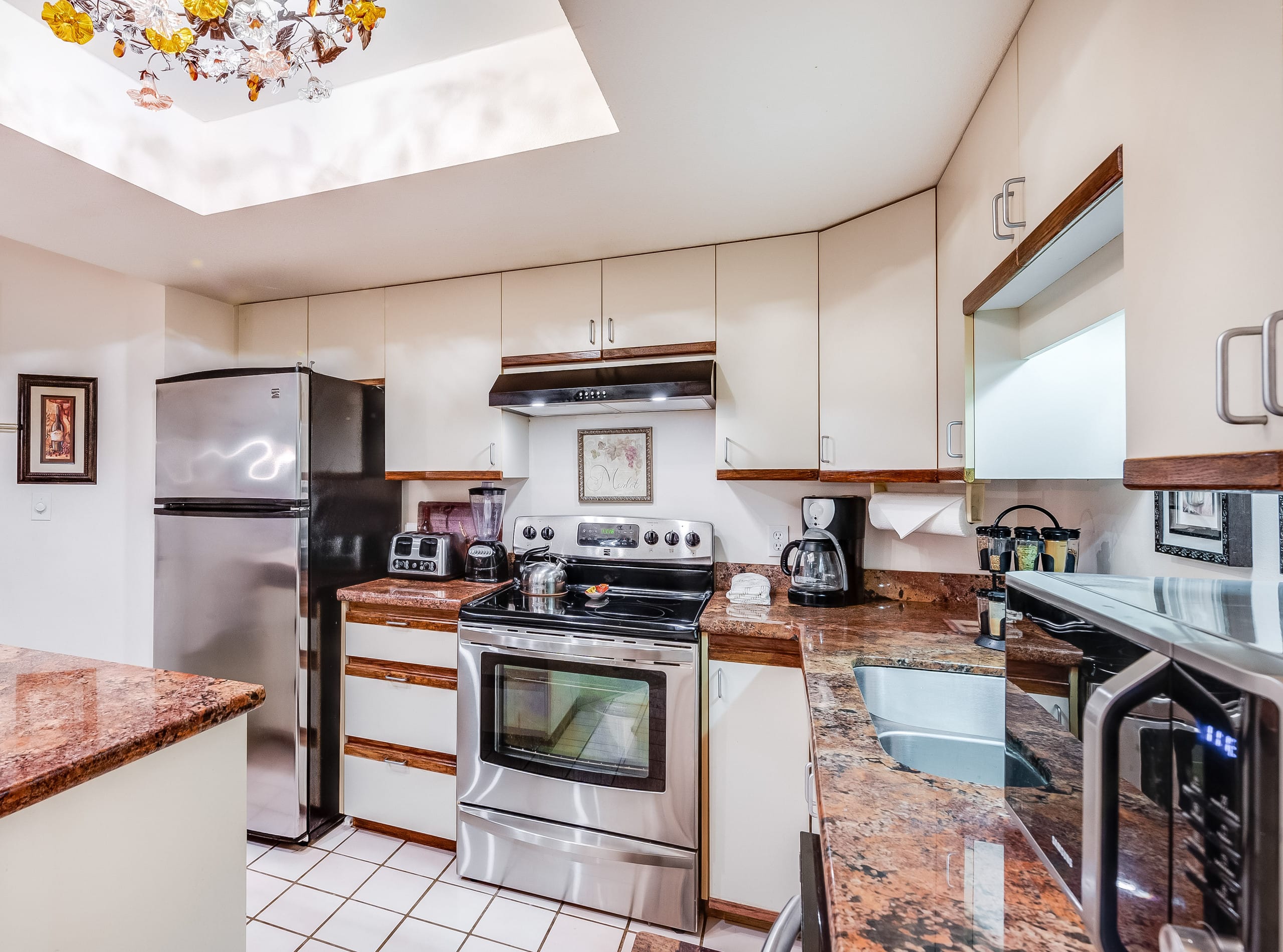 Condo in Kihei · ★4.5 · 1 bedroom · 2 beds · 1 shared bath - Image 13