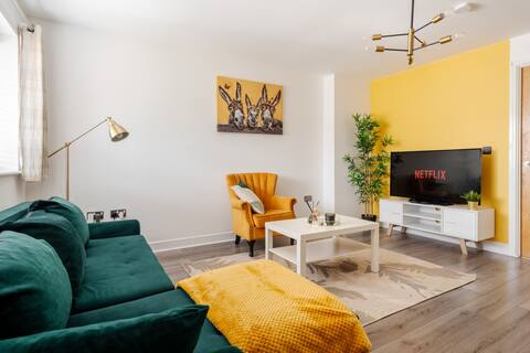 Top performing Airbnb: Etihad, City & Coop Live - Free Parking - 10ppl in Ardwick