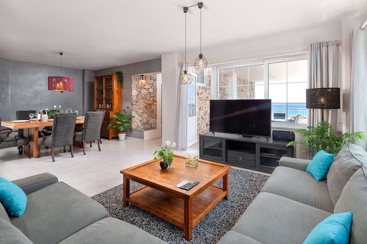 Wunderschöne Wohnung mit Meerblick und Whirlpool