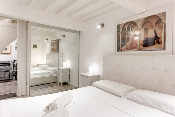 Un Bacio A Firenze gallery image 2