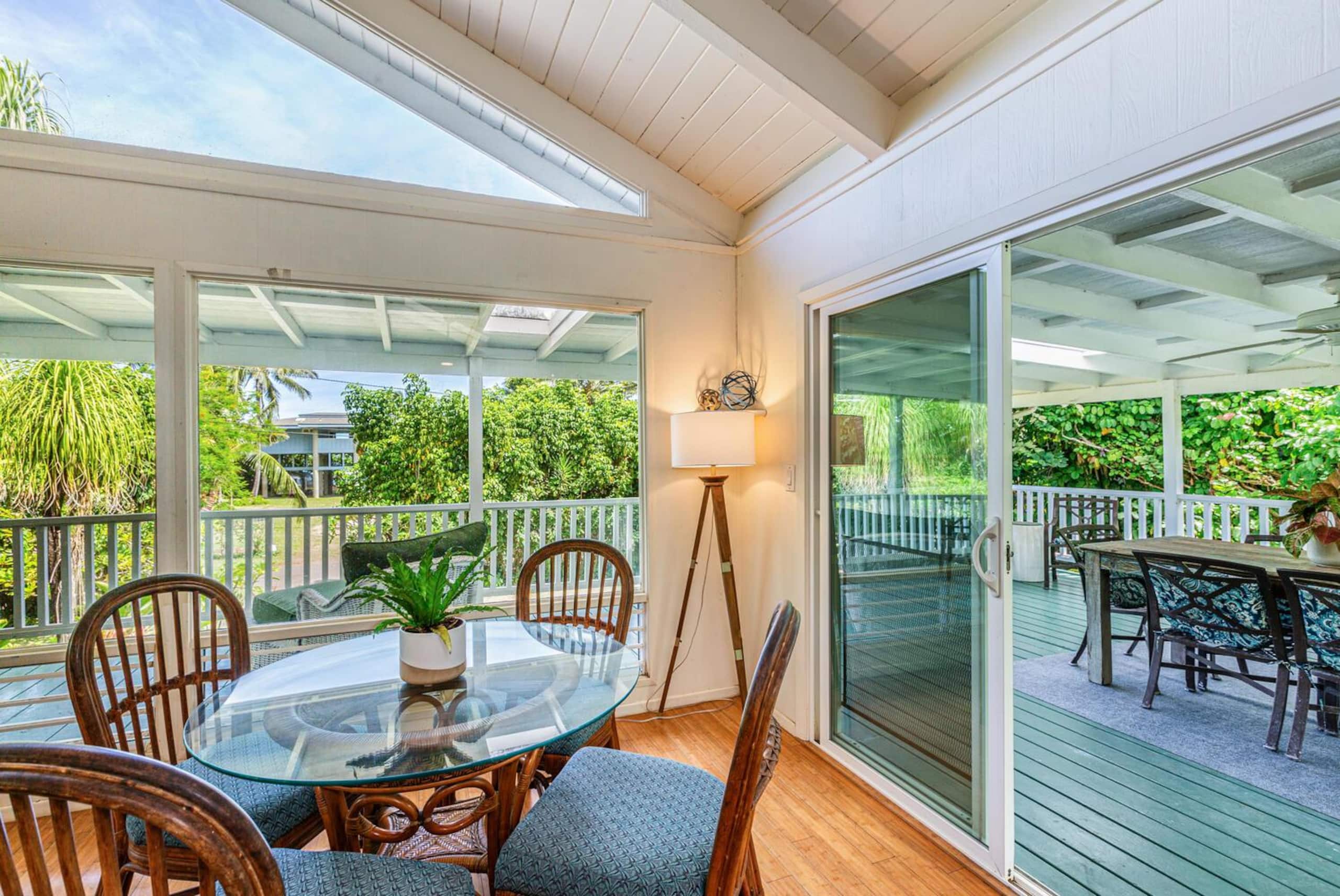 Home in Hanalei · ★4.95 · 4 bedrooms · 6 beds · 3 baths - Image 8