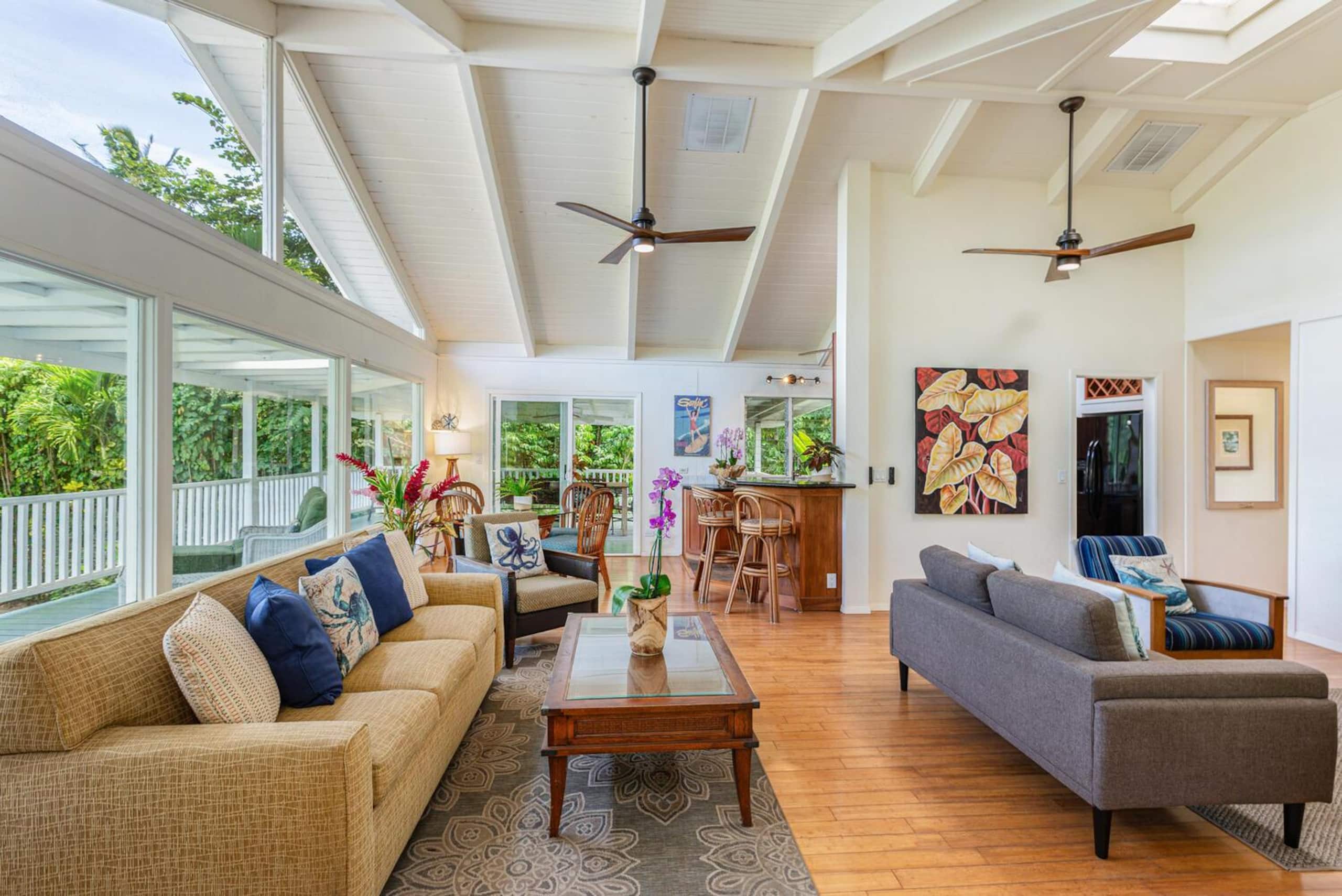 Home in Hanalei · ★4.95 · 4 bedrooms · 6 beds · 3 baths - Image 11