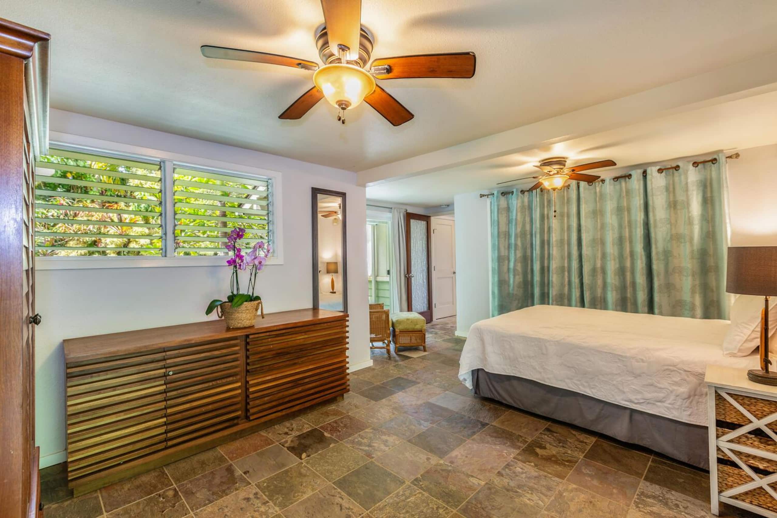 Home in Hanalei · ★4.95 · 4 bedrooms · 6 beds · 3 baths - Image 16