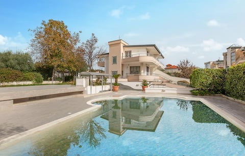 3 bedroom amazing home in Caserta