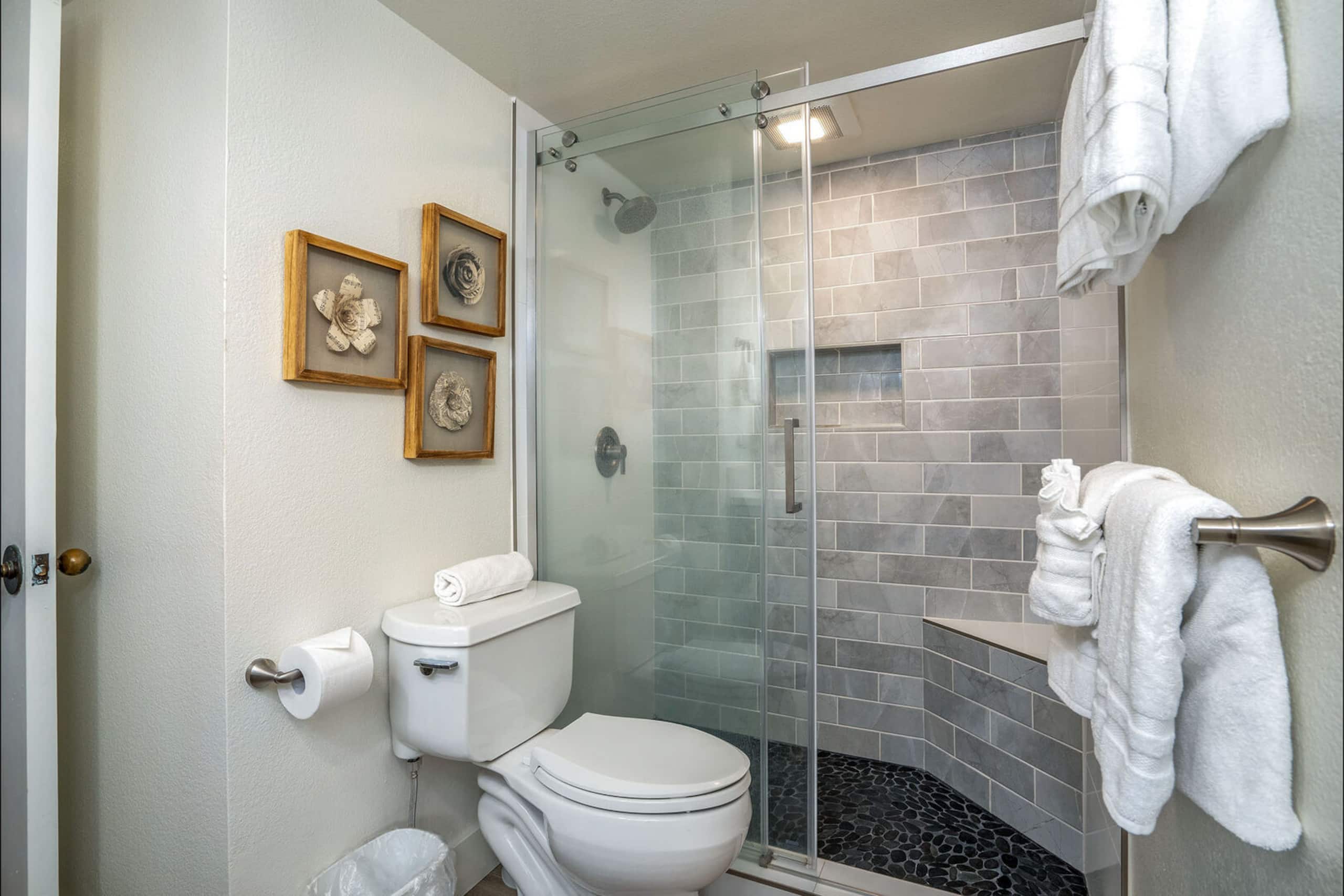 Condo in Kihei · ★5.0 · 2 bedrooms · 3 beds · 2 private baths - Image 30