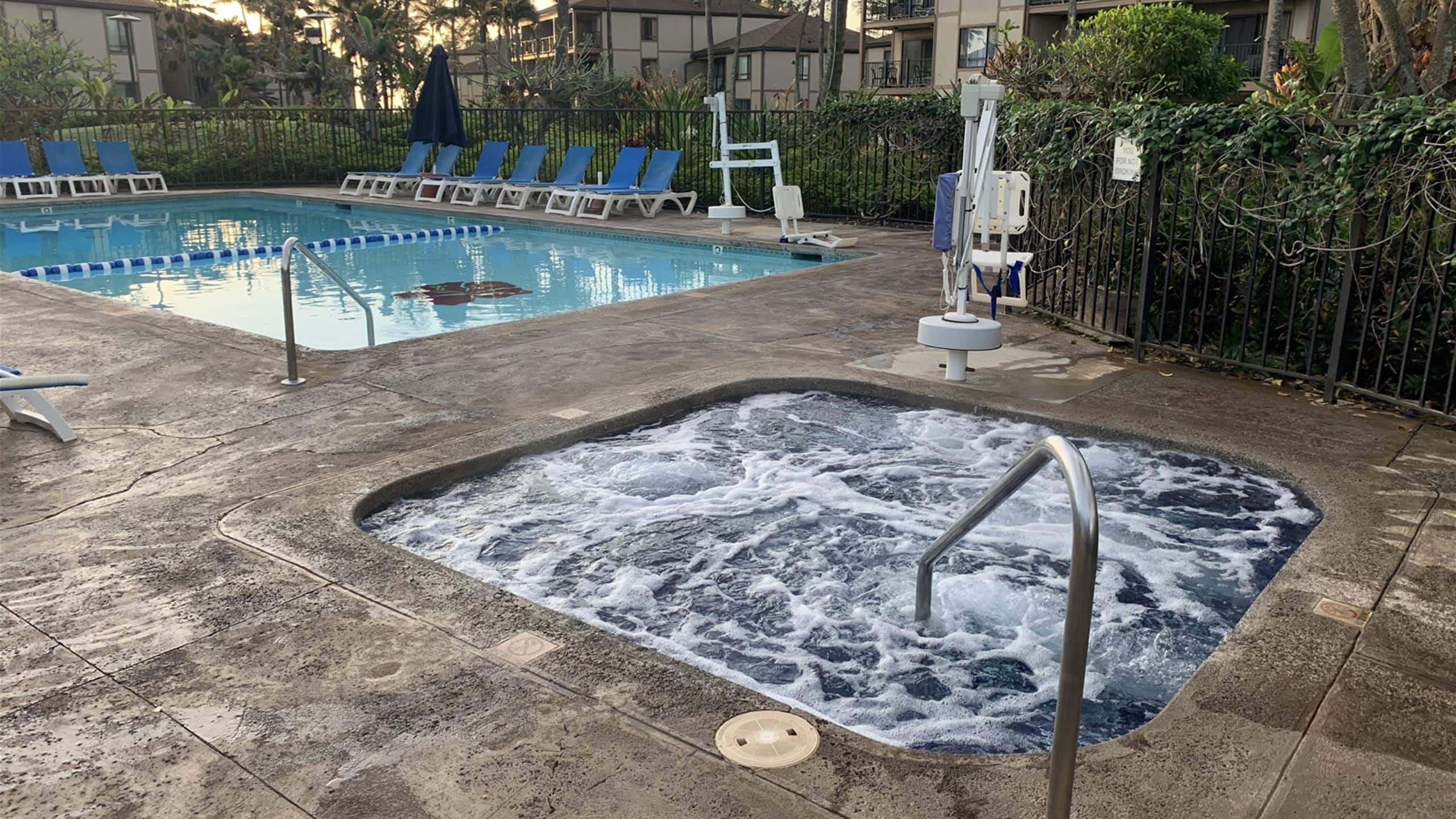 Condo in Kapaa · ★4.69 · 1 bedroom · 2 beds · 1 shared bath - Image 17