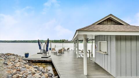 Latitude Adjustment- Pet-friendly / Sunset Views