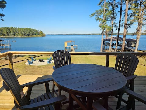 8 Mile View: 2BR Lakefront with Boathouse.