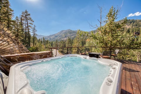 Spire Chalet at Alpine Meadows - Hot Tub & Shuttle