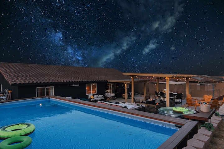 Hot Tub, Heated Pool, Game Room, Amazing Views - Joshua Tree, CA