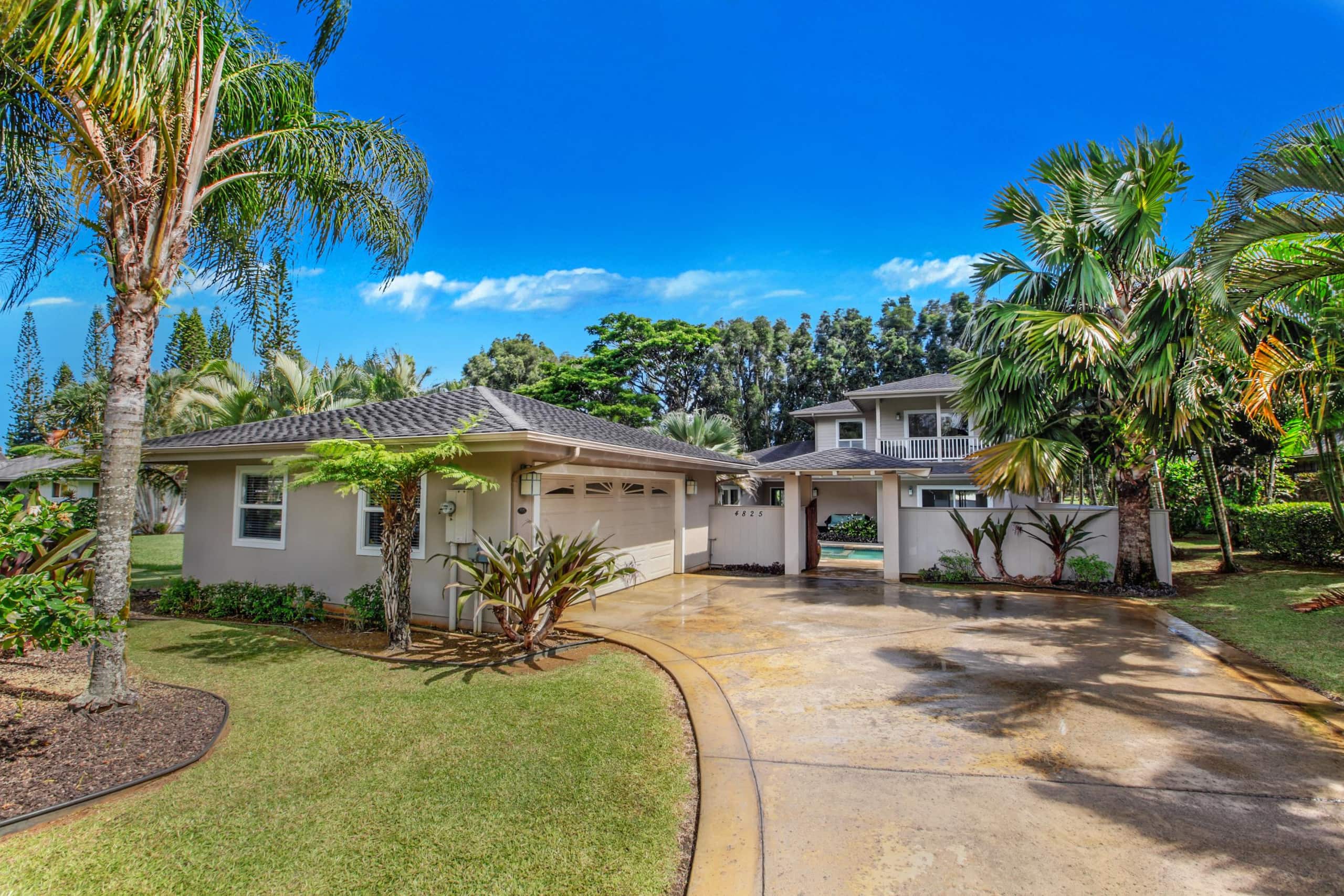 Home in Princeville · ★4.64 · 4 bedrooms · 5 beds · 3.5 private baths - Image 3