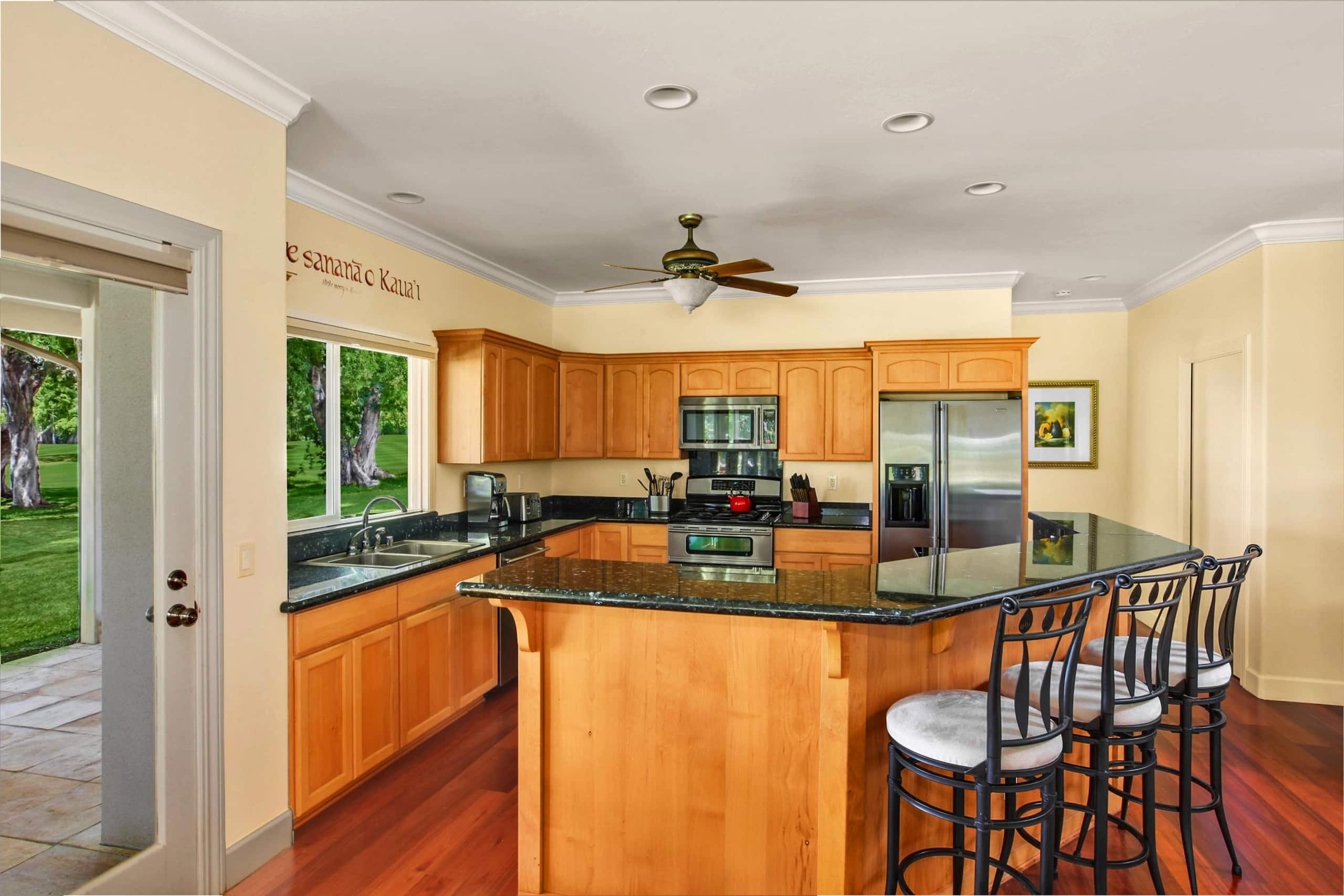 Home in Princeville · ★4.64 · 4 bedrooms · 5 beds · 3.5 private baths - Image 7