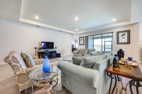 Pet-Friendly Home w/ Screened Patio in Newberry!