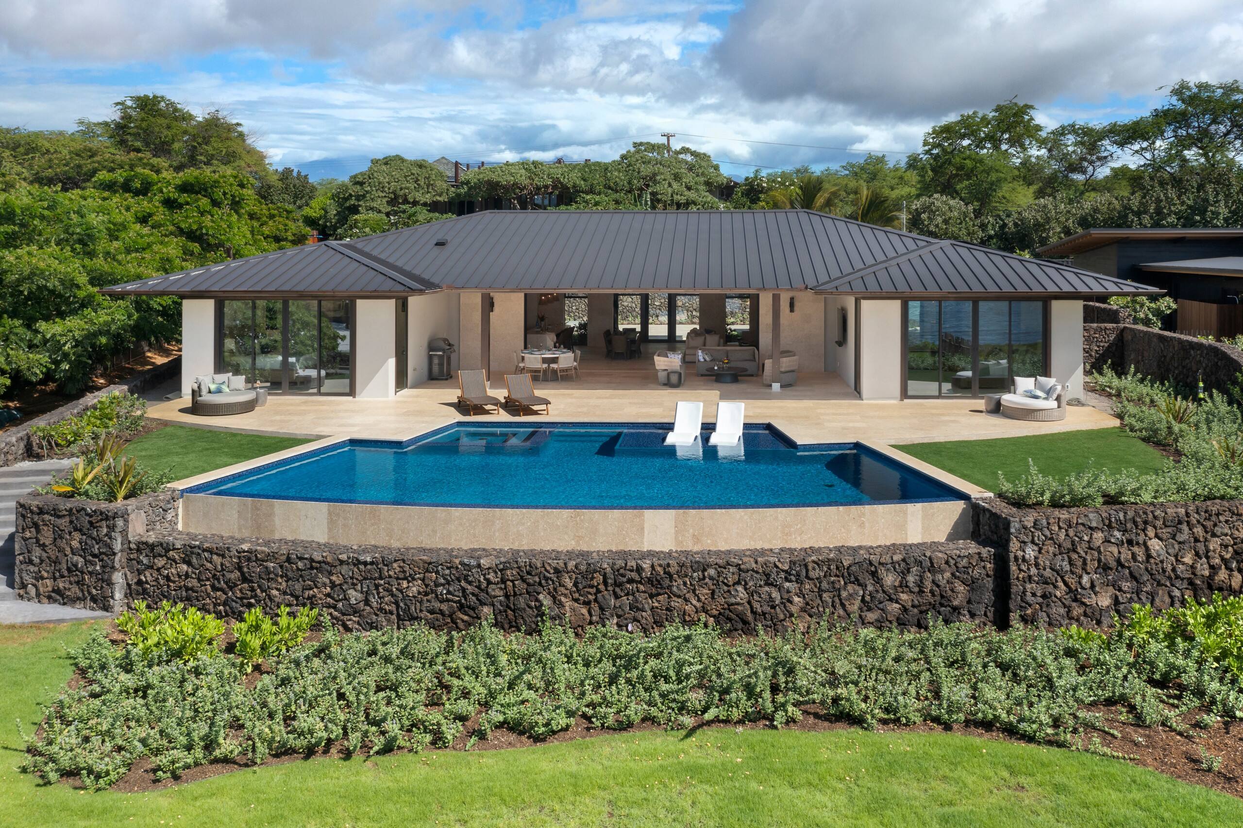 Home in Waimea · ★4.67 · 4 bedrooms · 5 beds · 4.5 baths - Image 9