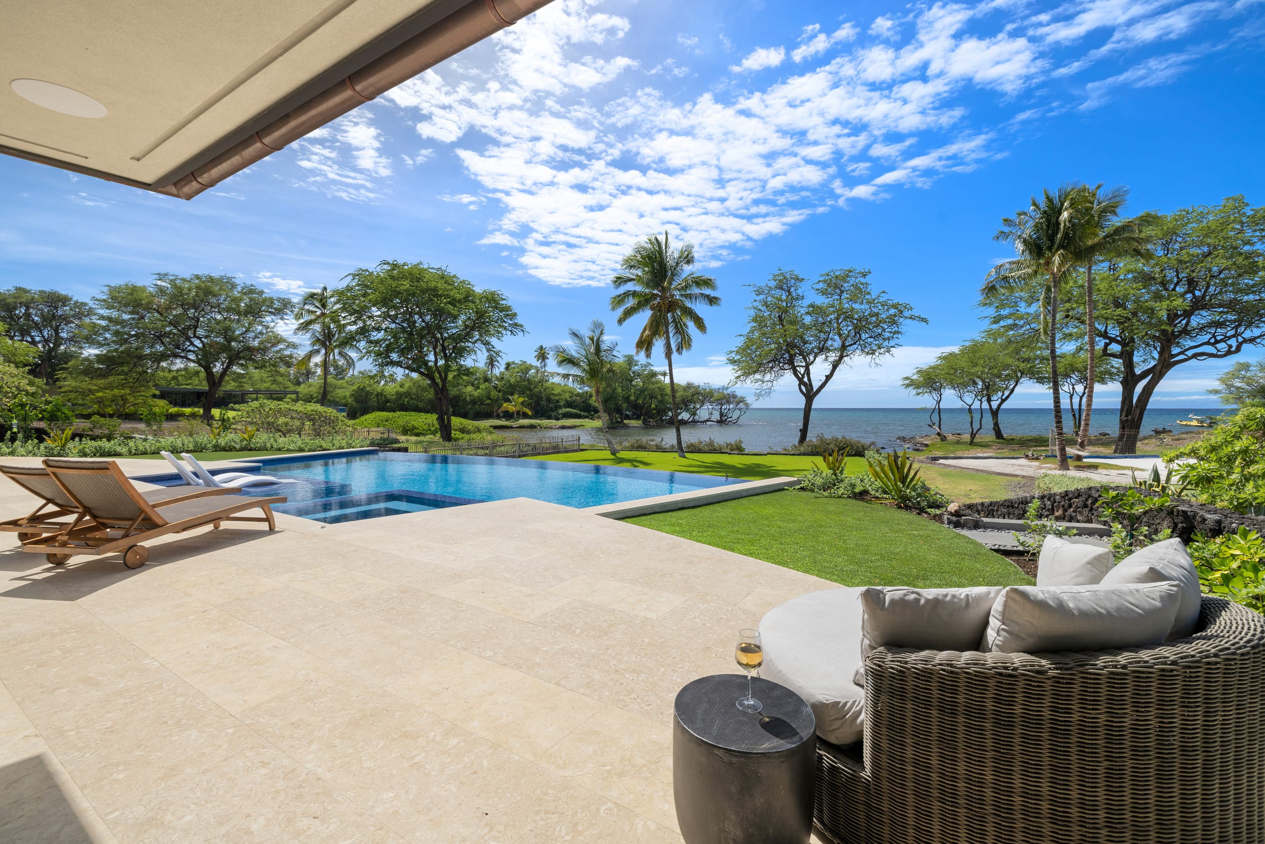 Home in Waimea · ★4.67 · 4 bedrooms · 5 beds · 4.5 baths - Image 8