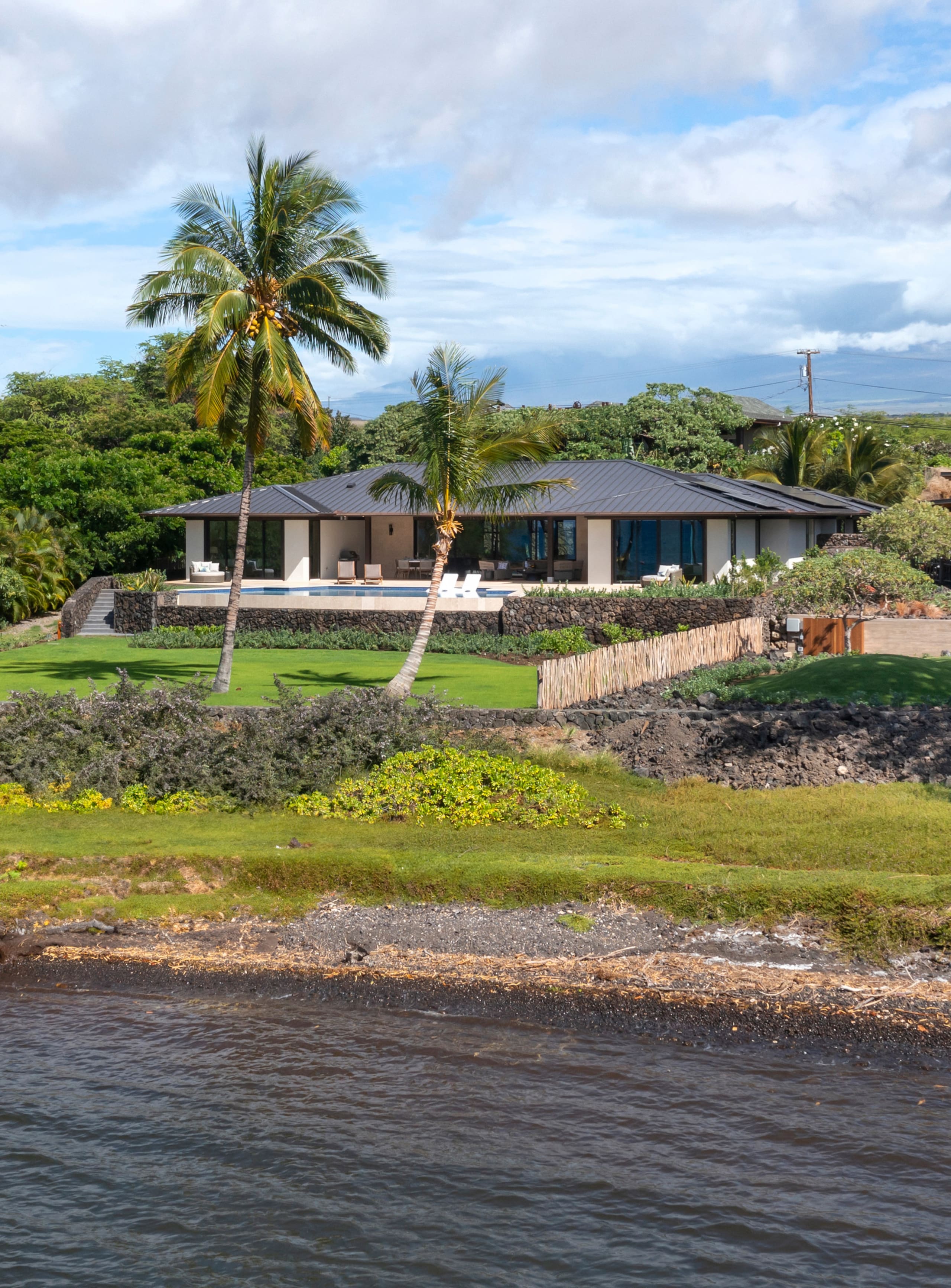 Home in Waimea · ★4.67 · 4 bedrooms · 5 beds · 4.5 baths - Image 39