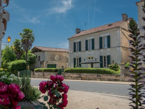 Large family house with pool close to a river