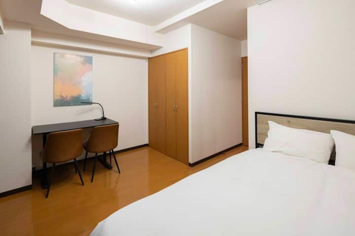 4 Min Walk From The Station/kagurazaka Area/e03 - Tokyo