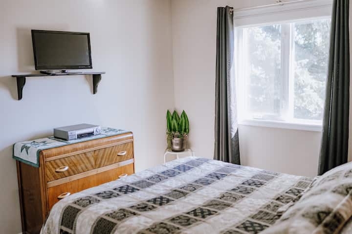 Მყუდრო საწოლი Queen