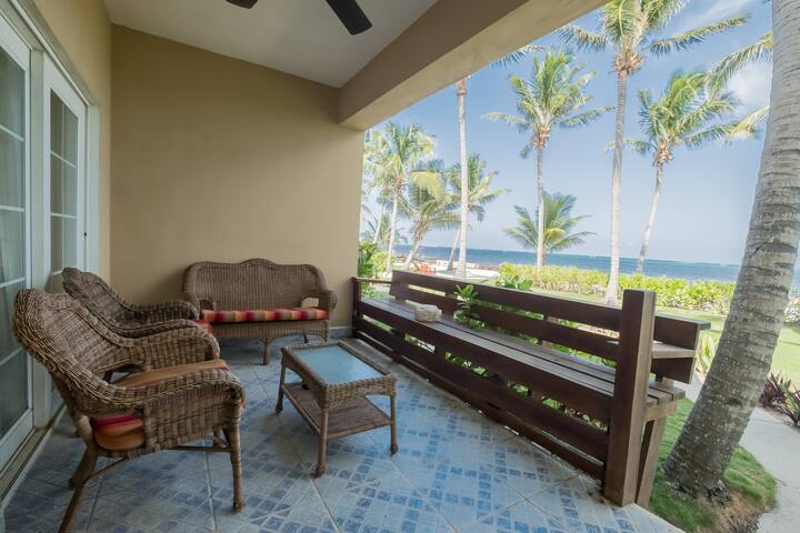 Bermuda Palms #1 -Oceanfront condo with pool 2/2 gallery image 2