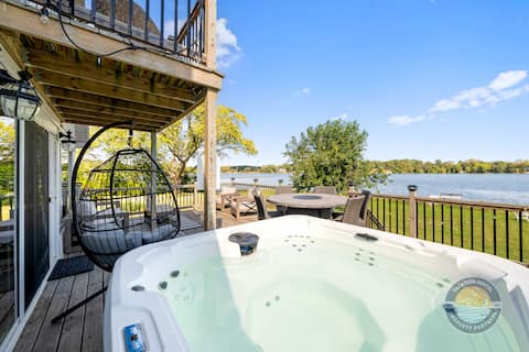 Lakefront Retreat with Hot Tub & Boat Slip