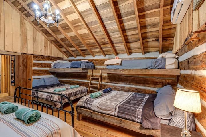 Bedroom 3 -  Full Bed, and two sets of twin over full bunks 