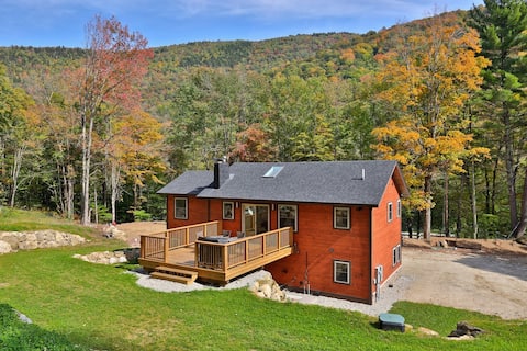 Peak Hill – 3 Bedroom, Hot Tub. Car Charger!