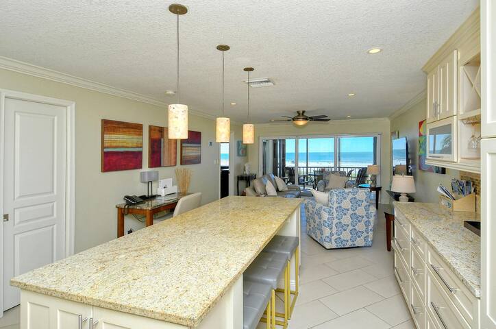 Crescent Royale Condominiums managed Airbnb listing 2
