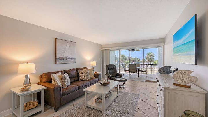 Steps To Siesta Key Beach 1 Bed 1 Bath Full Gulf V - Siesta Key, FL