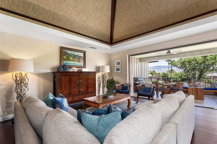 Private Pool & Beach Access | Includes Concierge! gallery image 4