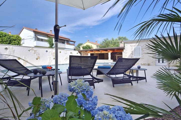 Ana - LUNA ROSSA managed Airbnb listing 2