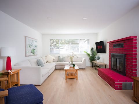 Gather by the Fireplace, Pool, Pong, Nintendo