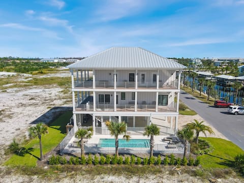 "Amistad" gulf and canal views! Private Pool!