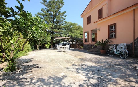3 bedroom lovely home in Capaccio Scalo