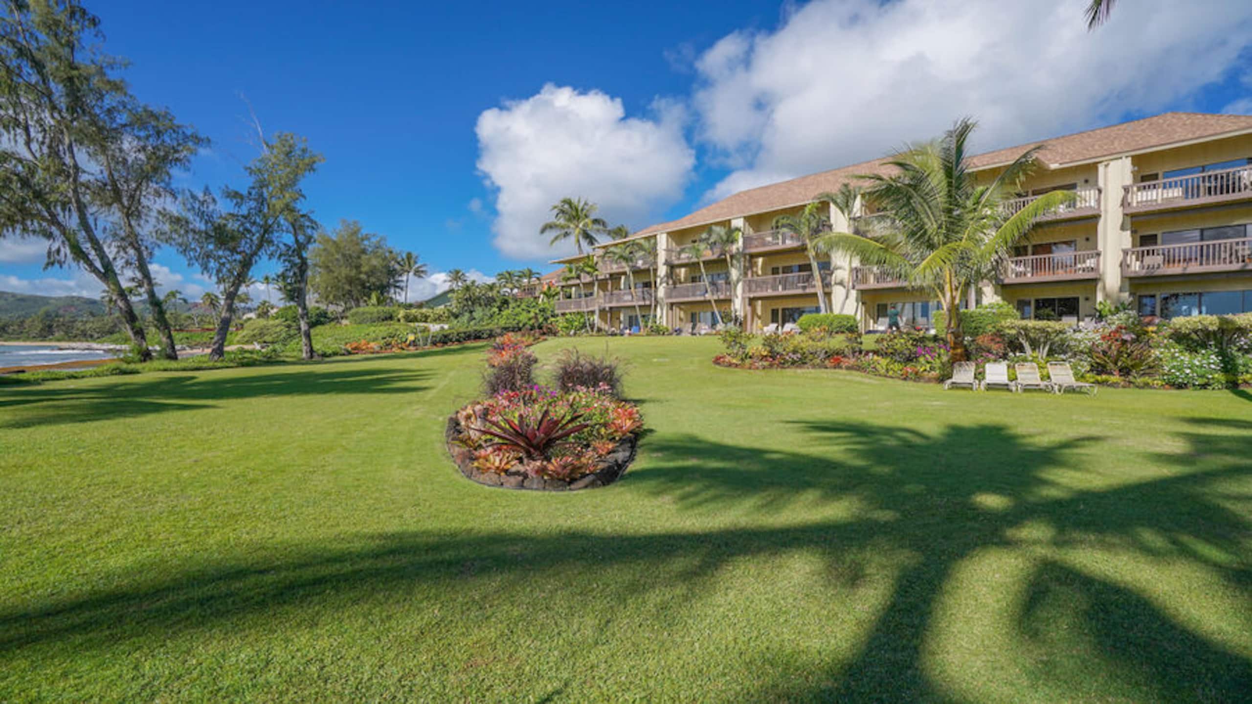 Condo in Kapaa · ★5.0 · 2 bedrooms · 2 beds · 2 baths - Image 38