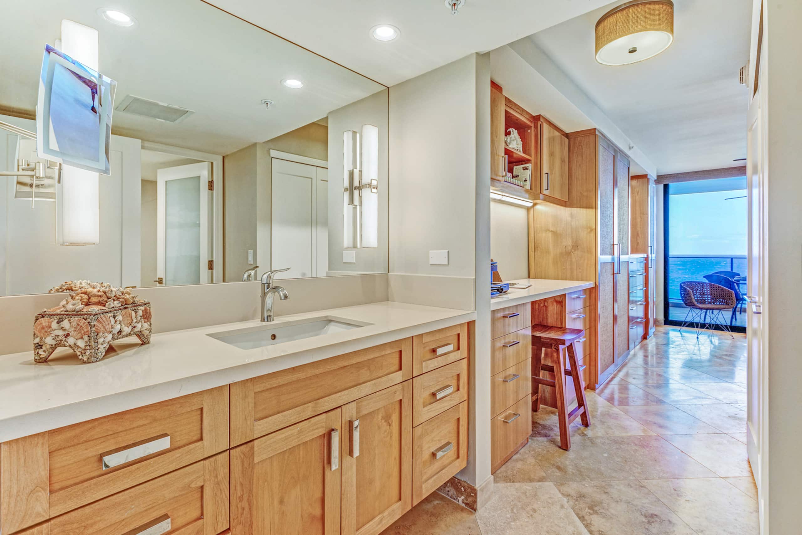 Mahana 1119 Summer Fun at Luxurious OceanFront 2BD - Image 22