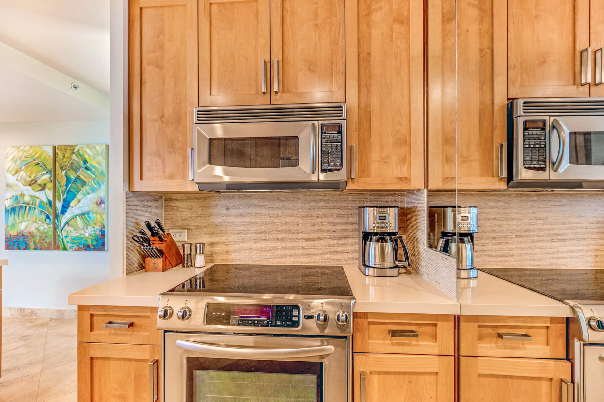 Mahana 1119 Summer Fun at Luxurious OceanFront 2BD - Image 16