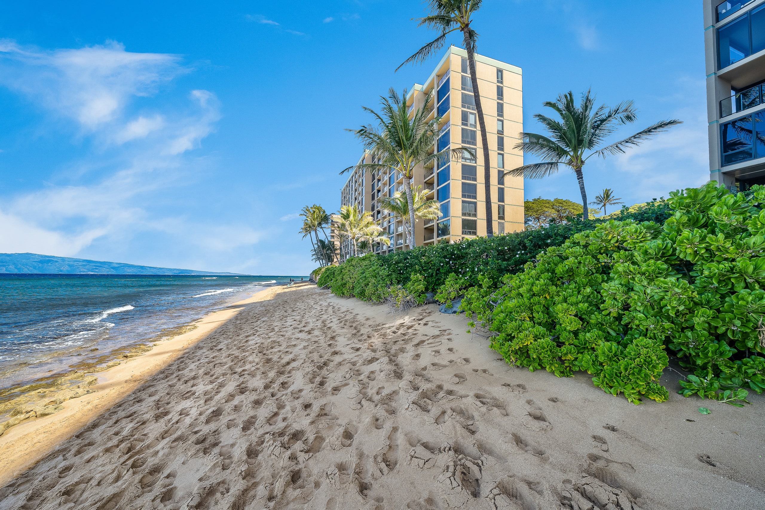 Mahana 1119 Summer Fun at Luxurious OceanFront 2BD - Image 43