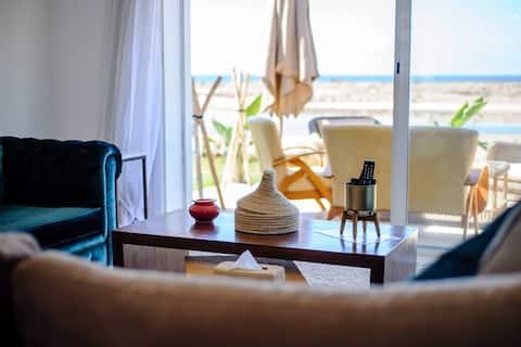 Cozy Oceanfront 3BR Villa Val d'Or Beach, Rabat