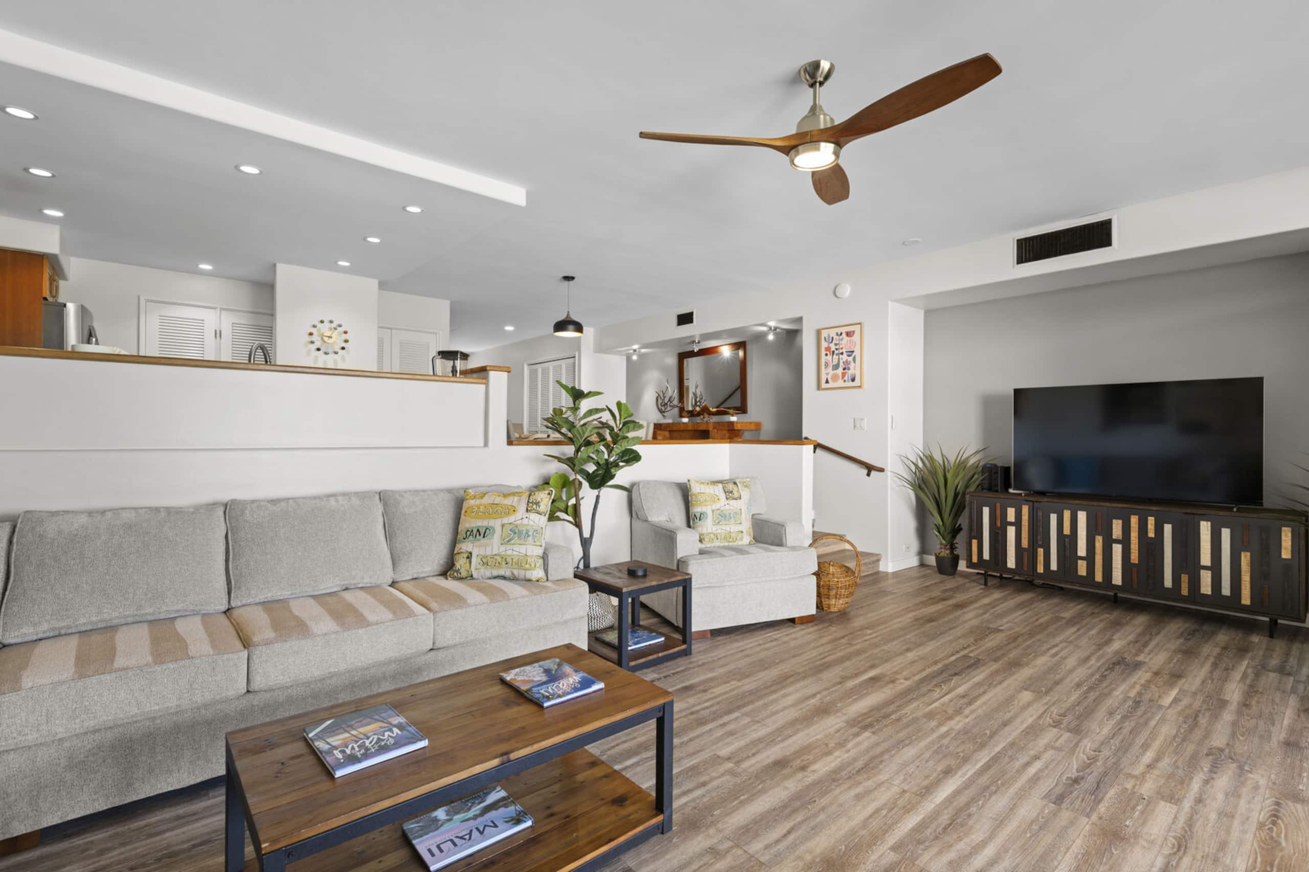 Home in Lahaina · ★4.86 · 2 bedrooms · 2 beds · 2 private baths - Image 3