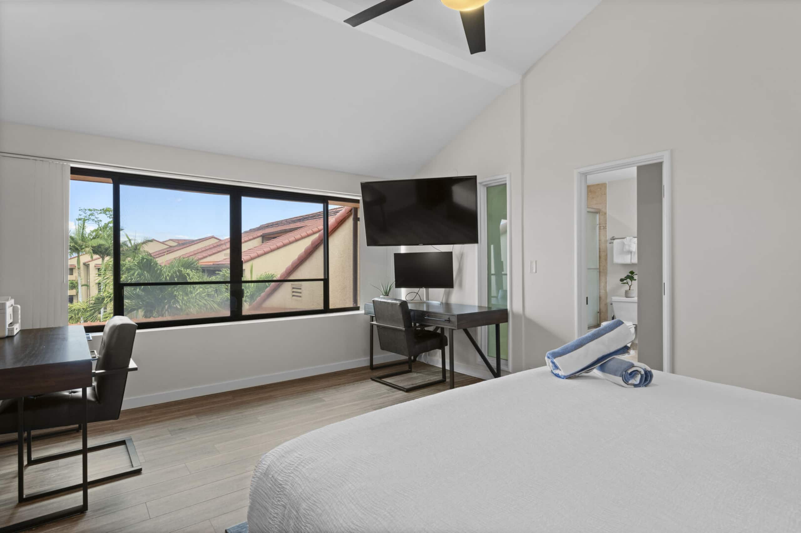 Home in Lahaina · ★4.86 · 2 bedrooms · 2 beds · 2 private baths - Image 19