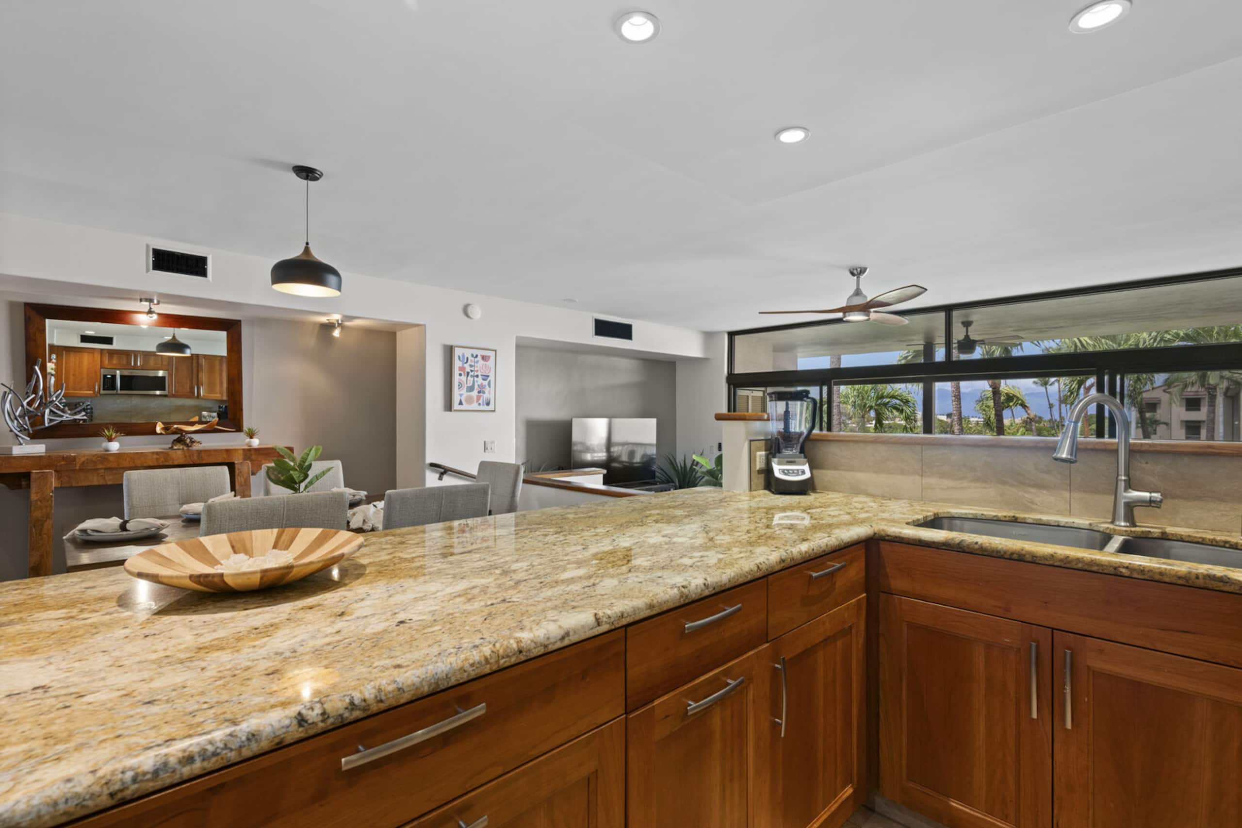 Home in Lahaina · ★4.86 · 2 bedrooms · 2 beds · 2 private baths - Image 12