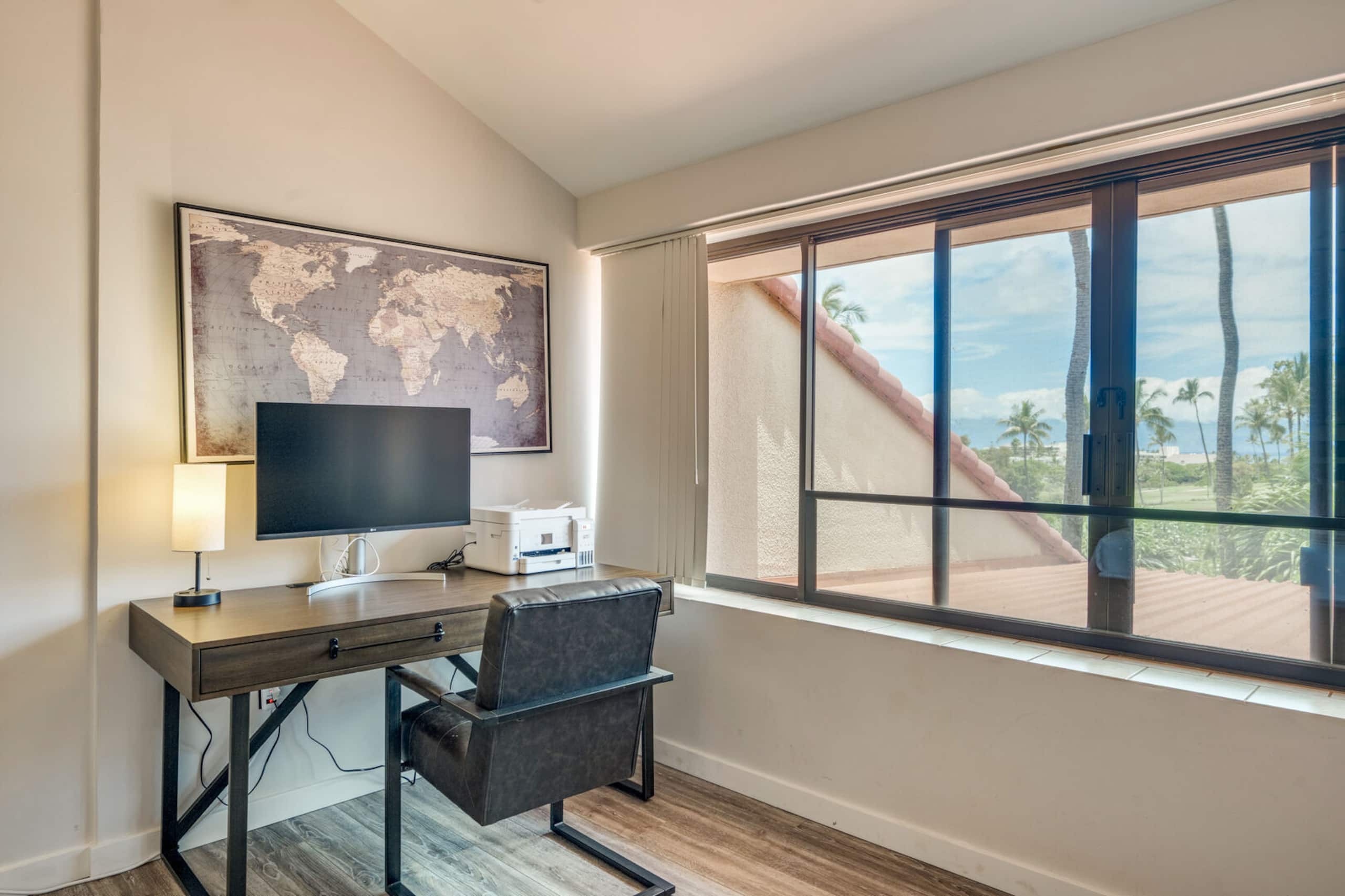 Home in Lahaina · ★4.86 · 2 bedrooms · 2 beds · 2 private baths - Image 18